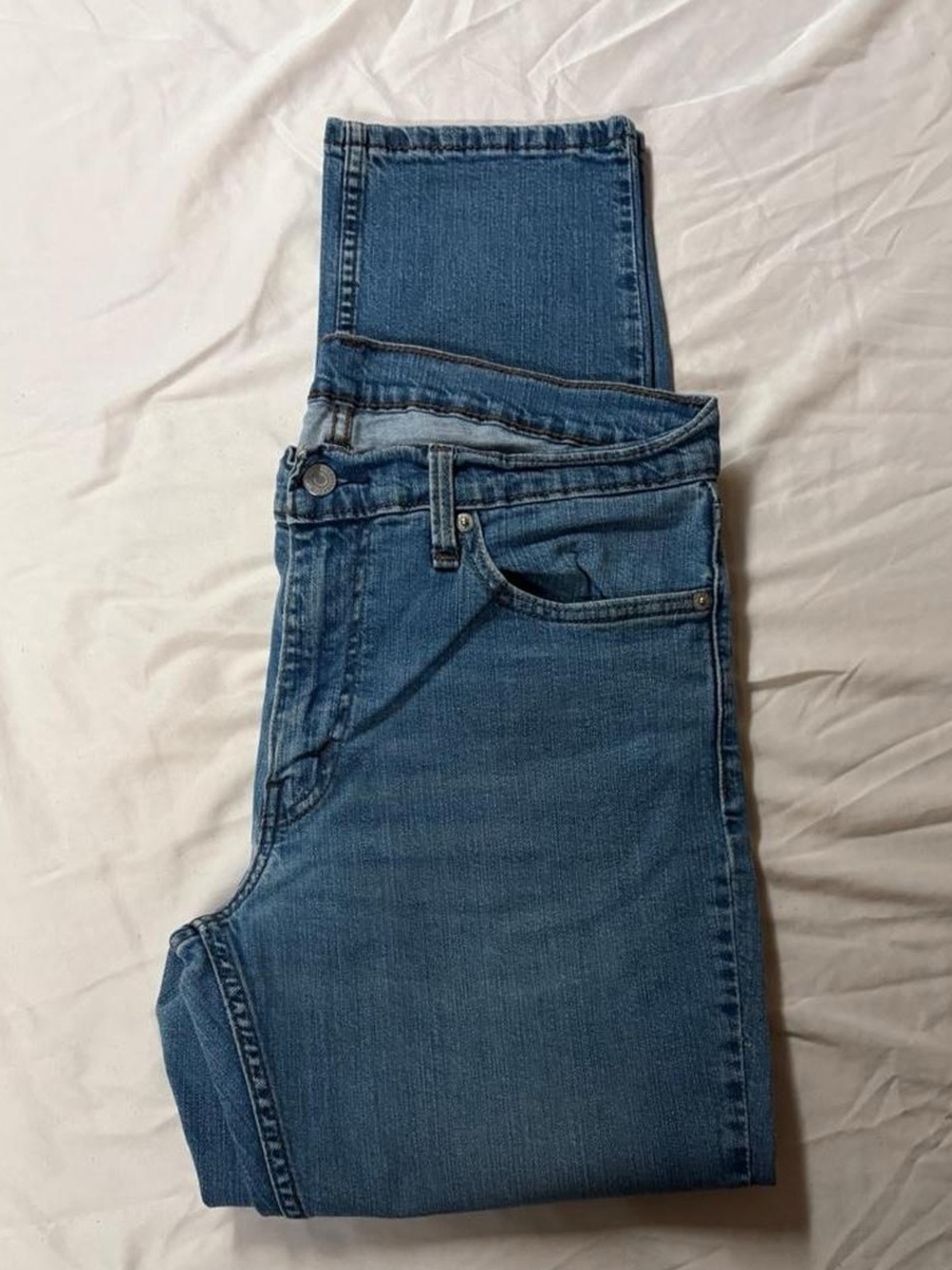 Levi's Slim Straight Men's Jeans in Blue Wash